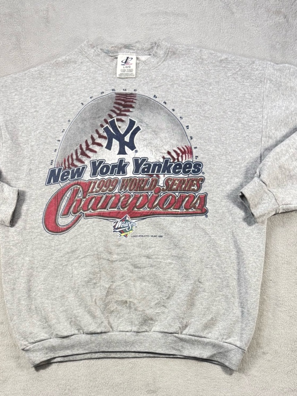 Vintage 90’s Logo Athletic New York Yankees 99 World Series Champions Sweater L